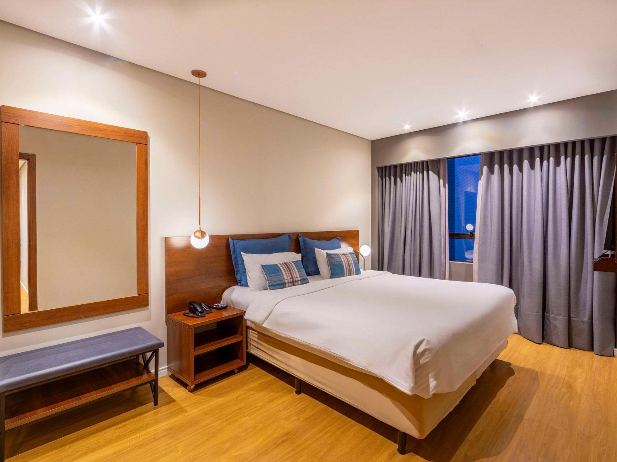Mercure Curitiba Golden Ngoại thất bức ảnh