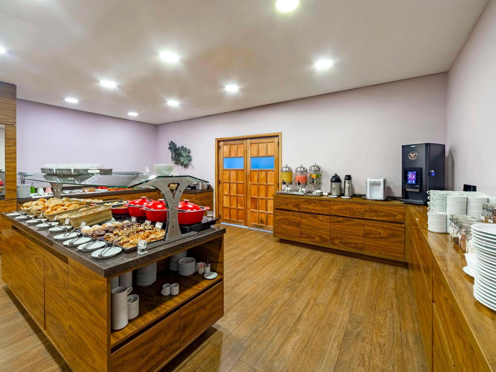 Mercure Curitiba Golden Ngoại thất bức ảnh