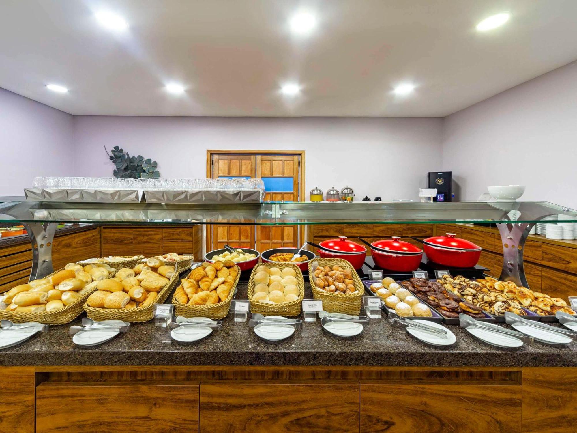 Mercure Curitiba Golden Ngoại thất bức ảnh