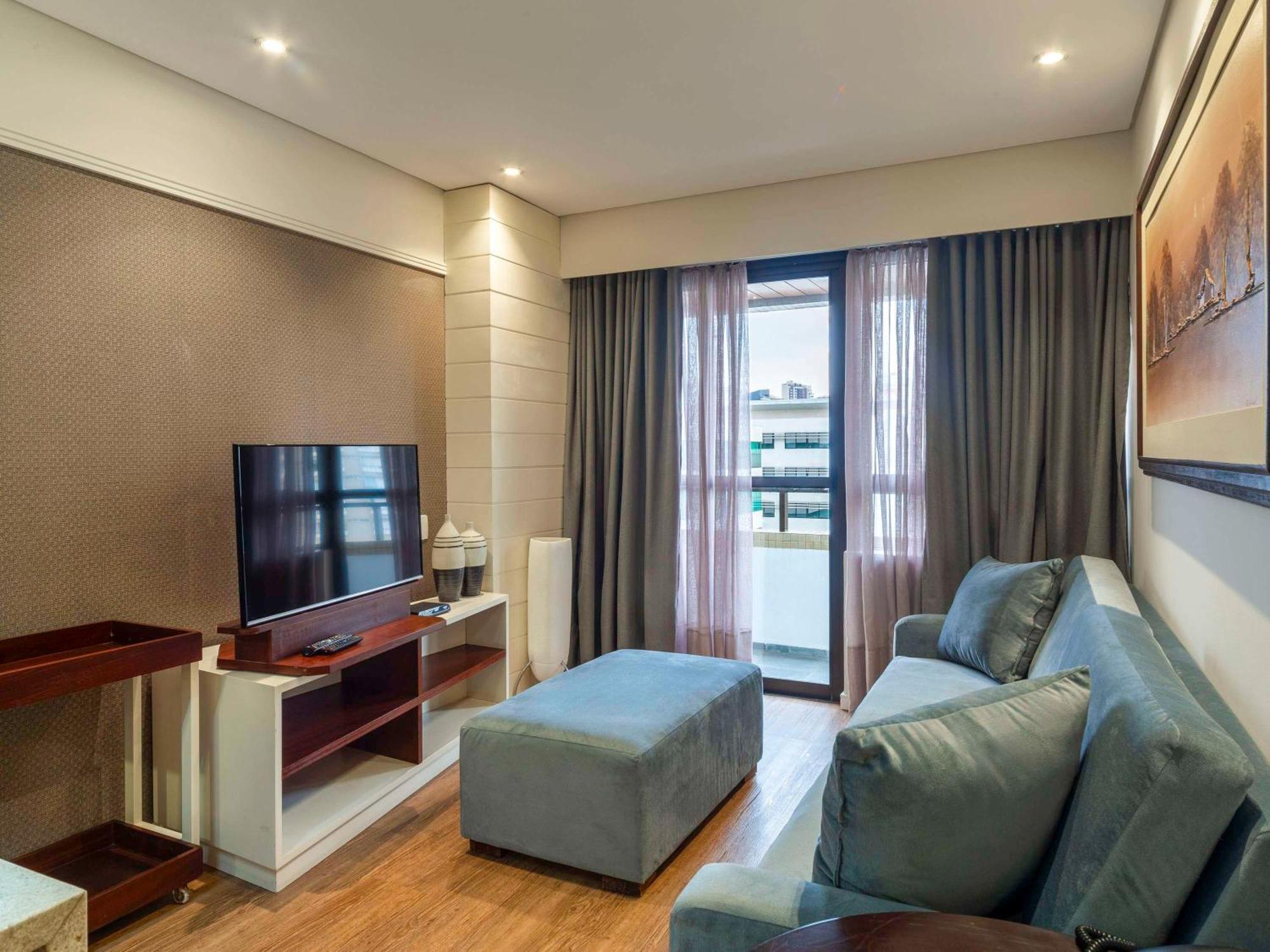 Mercure Curitiba Golden Ngoại thất bức ảnh